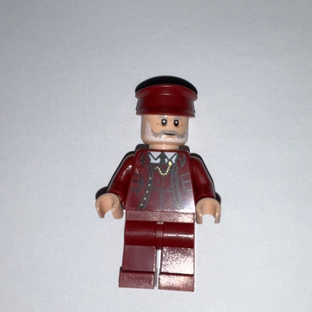 Lego Train Conductor 76423 Light Nougat Head Harry Potter Minifigure c026